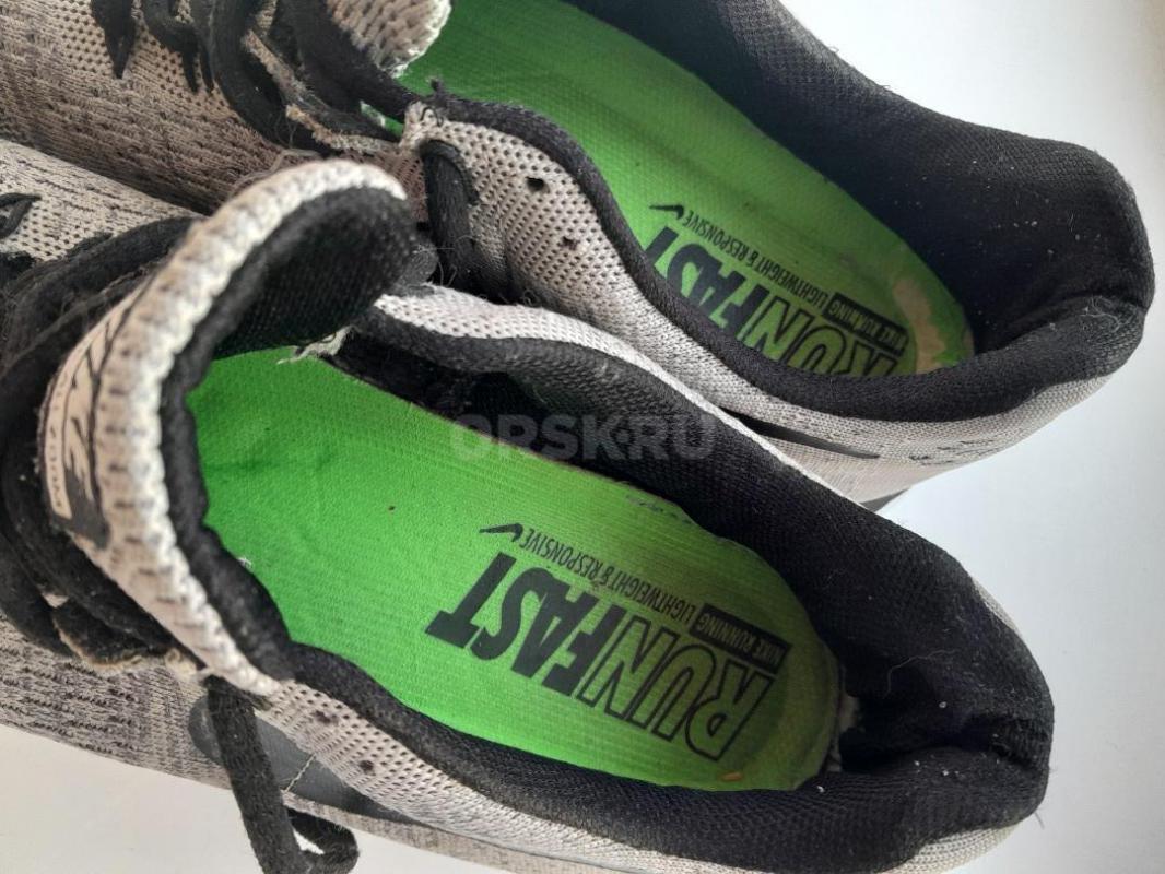 Мужские кроссовки 41р. - Гай