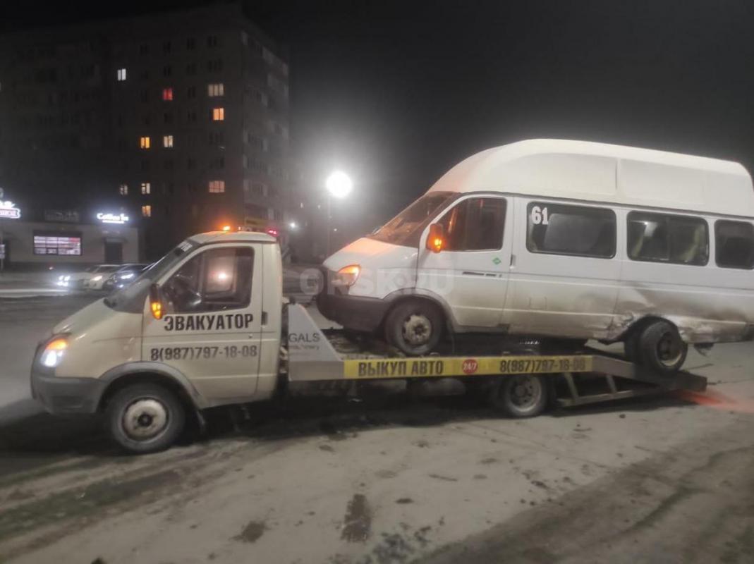 УСЛУГИ ЭВАКУАТОРА,ГОРОД-МЕЖГОРОД Манипулятора самый дешёвый километр любая сложность работы поможем - Орск