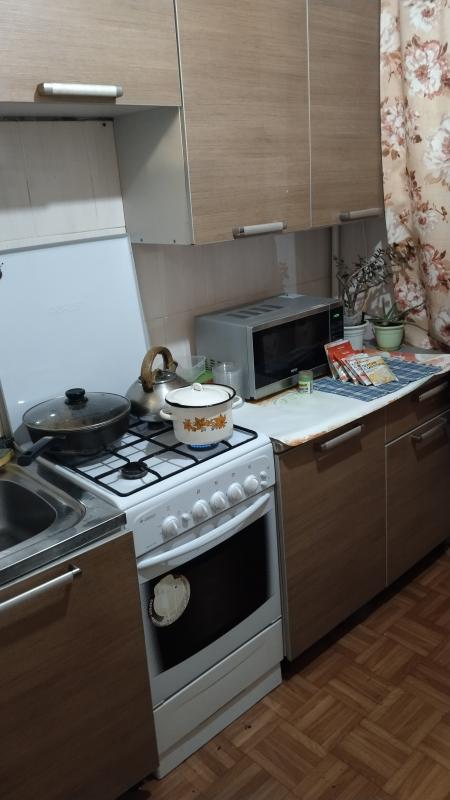 Продаю 2х комнатную квартиру, Советская 132, третий этаж. - Новотроицк