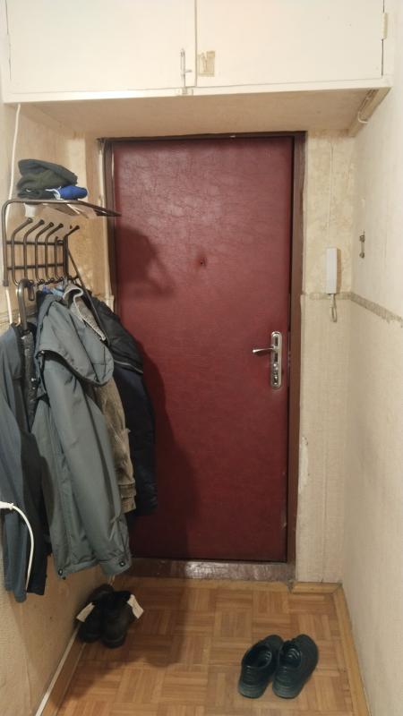 Продаю 2х комнатную квартиру, Советская 132, третий этаж. - Новотроицк