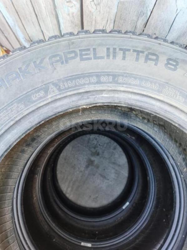 шины nokian hakkapeliitta 8.  
215/60/16 - Орск