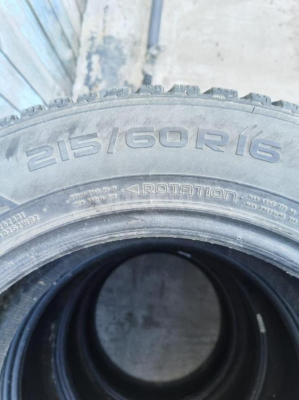 шины nokian hakkapeliitta 8.  
215/60/16 - Орск