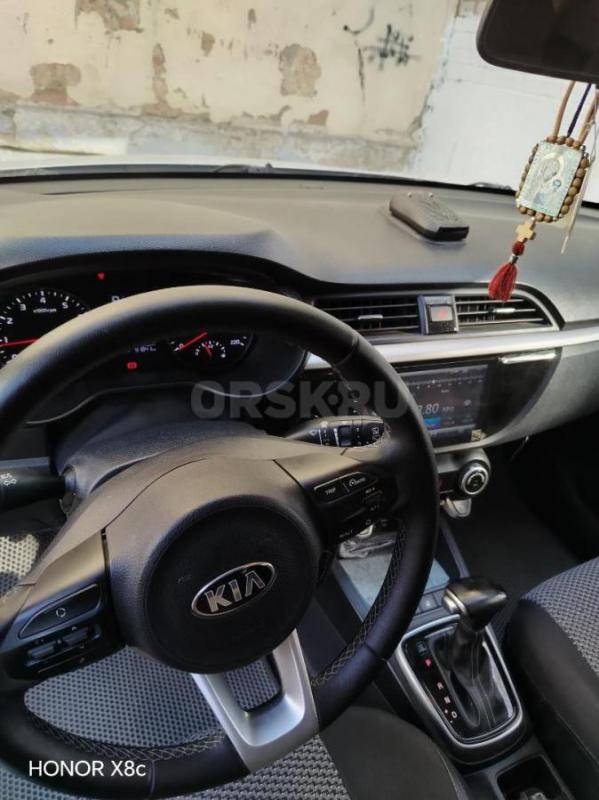 Пять лет обслуживалась у официального дилера, летняя резина на литье, зимняя на дисках. - Орск