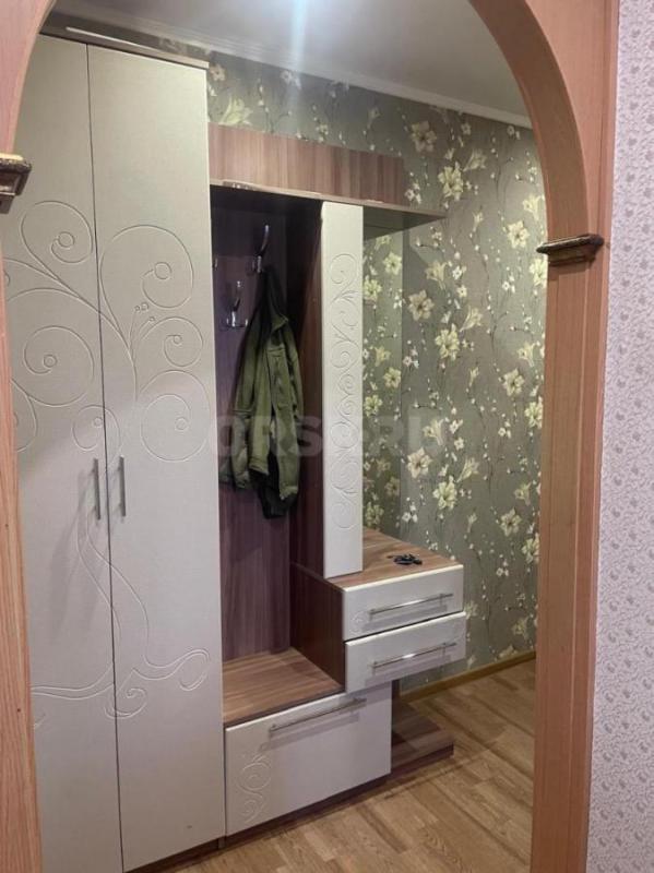 Сдаю двухкомнатную квартиру на Васнецова полностью оборудована новый мебелью новой техникой 
Отдель - Орск