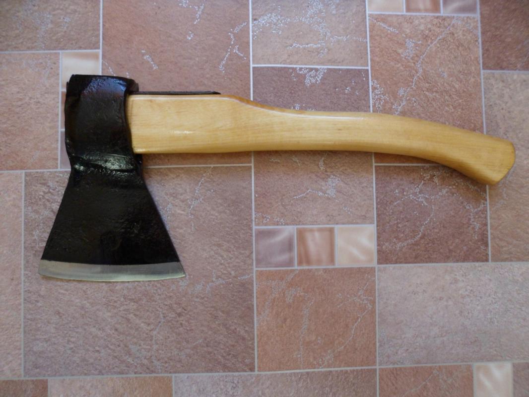 Топор из СССР с кобурой для безопасной транспортировки. - Новотроицк