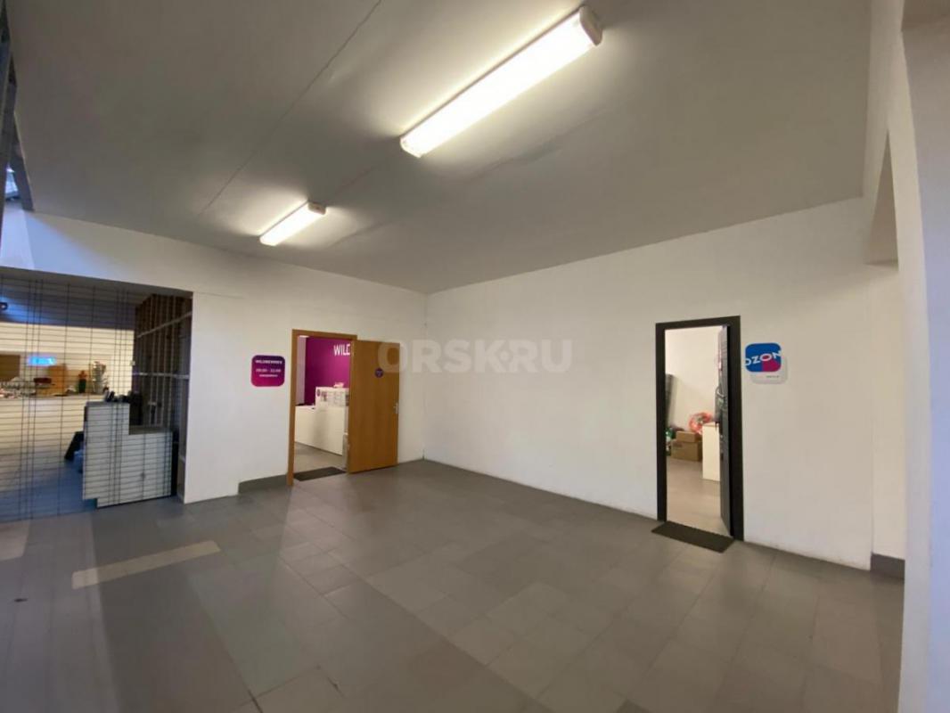 Сдам в аренду офисные и торговые площади от 30 кв. - Орск