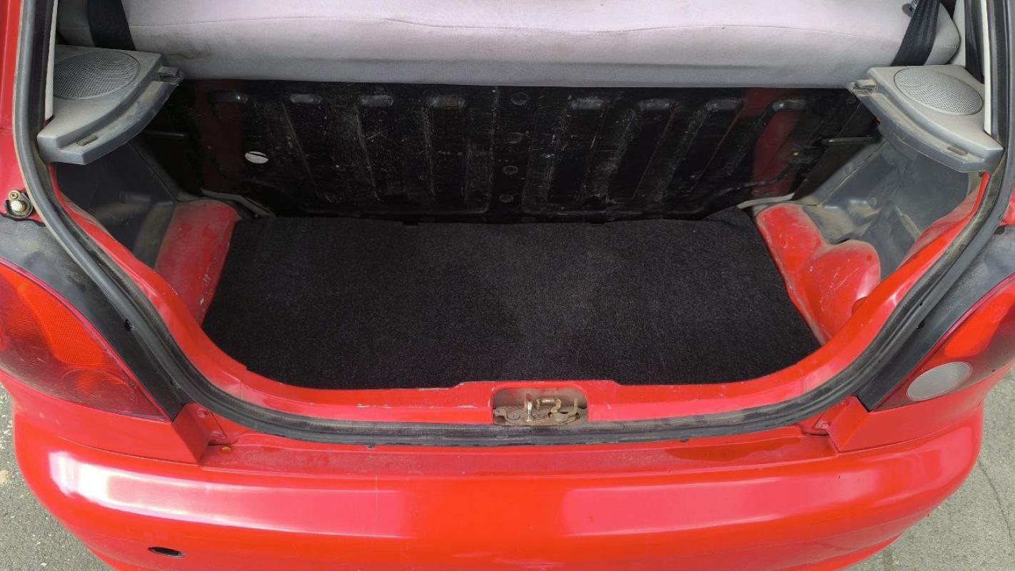 Продаю машину на уверенном ходу во владение 5 лет управляла девушка очень аккуратно , есть гидроусил - Новотроицк