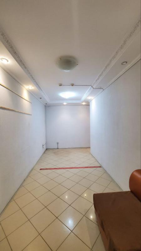 Сдам помещение/ комната под офис с отельным входом,  центр, отличная проходимость. - Гай