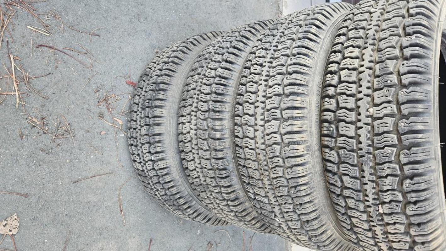 Продам шины на ниву 205/70 r16 кама флайм в отличном состоянии.цена 16т.р - Орск