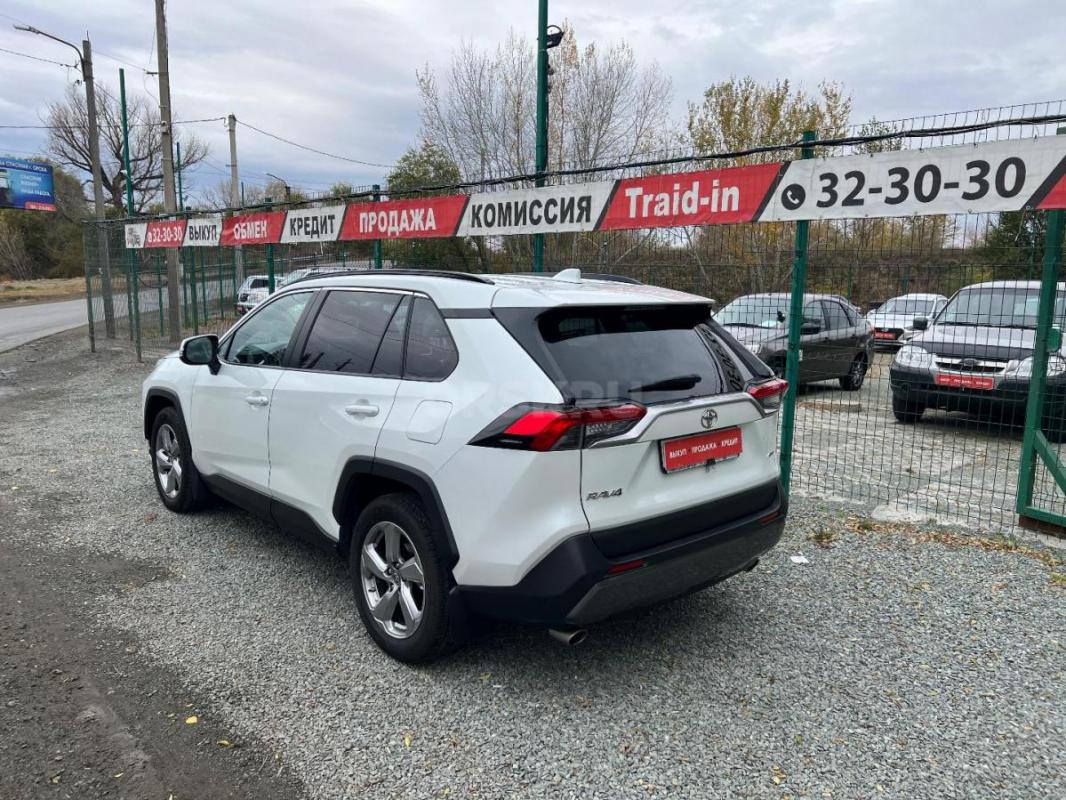 Продаётся Toyota RAV4, 2020 в идеальном состоянии 
1 собственник кузов в родном окрасе! - Орск