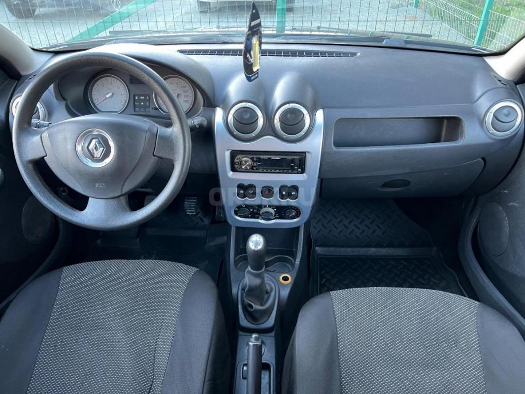 RENAULT Sandero Год 2010
3 собственник птс оригинал
Максимальная комплектация
Мощный Двигатель: 1 - Орск