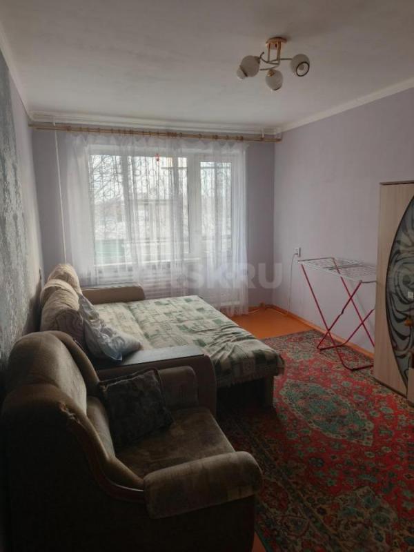 Сдам однокомнатную квартиру на длительный срок на остановке Луч по улице Красная. 15 тысяч+ вода и с - Орск