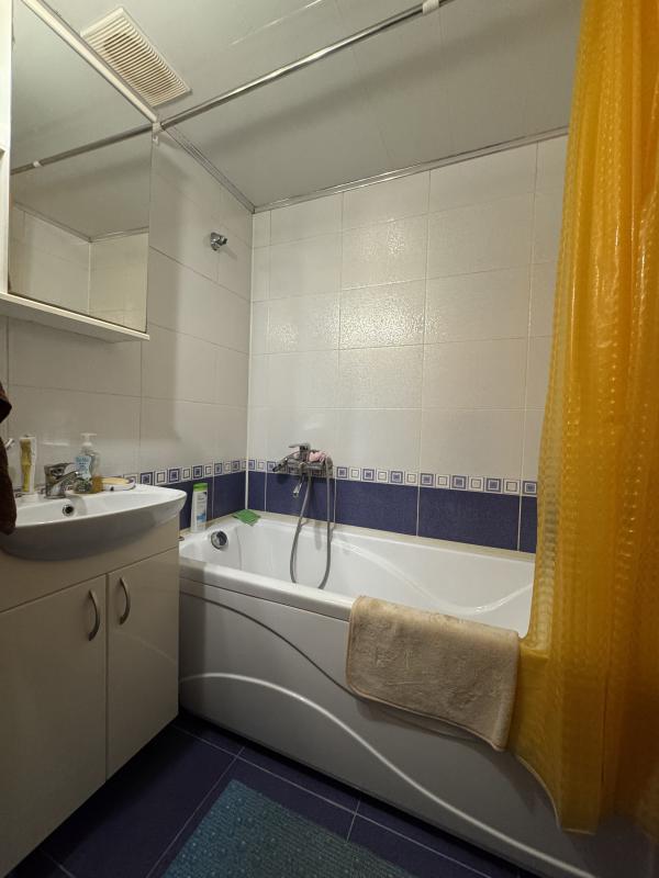 Трехкомнатная уютная квартира
Улучшенной планировки
Новотроицк, пр. - Новотроицк