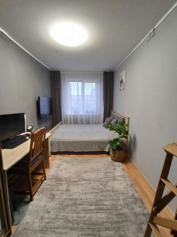 Продаётся двухкомнатная квартира в  районе 1-ой Уральской, г. - Новотроицк