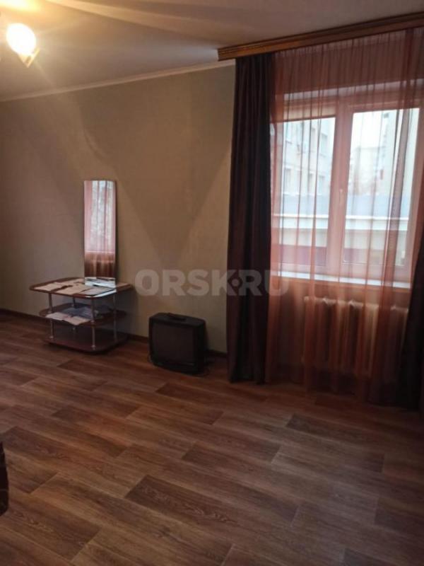 В квартире есть всё для проживания. - Орск