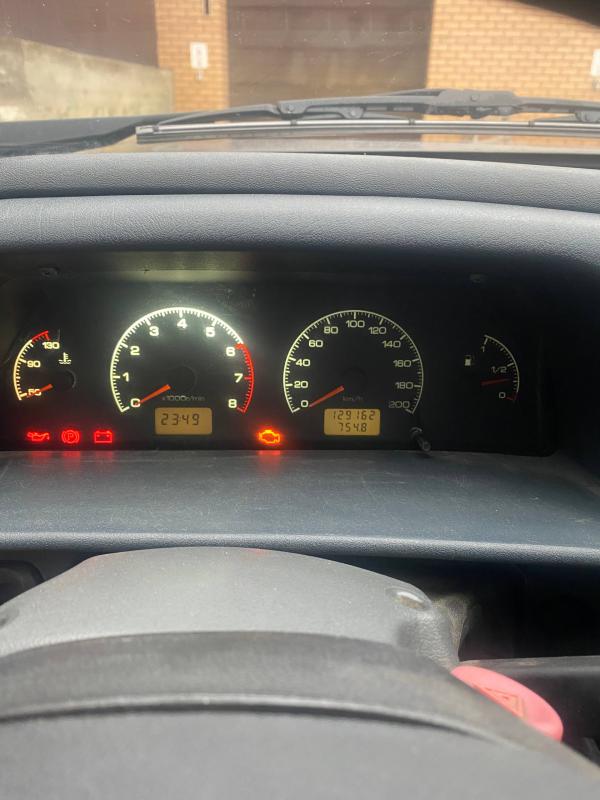 Машина на бодром ходу стоит прошивка евро-2 и спортивный раздвоенный выхлоп( не сильно громкий), нов - Орск