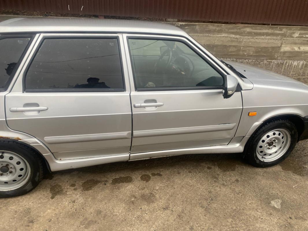 Машина на бодром ходу стоит прошивка евро-2 и спортивный раздвоенный выхлоп( не сильно громкий), нов - Орск