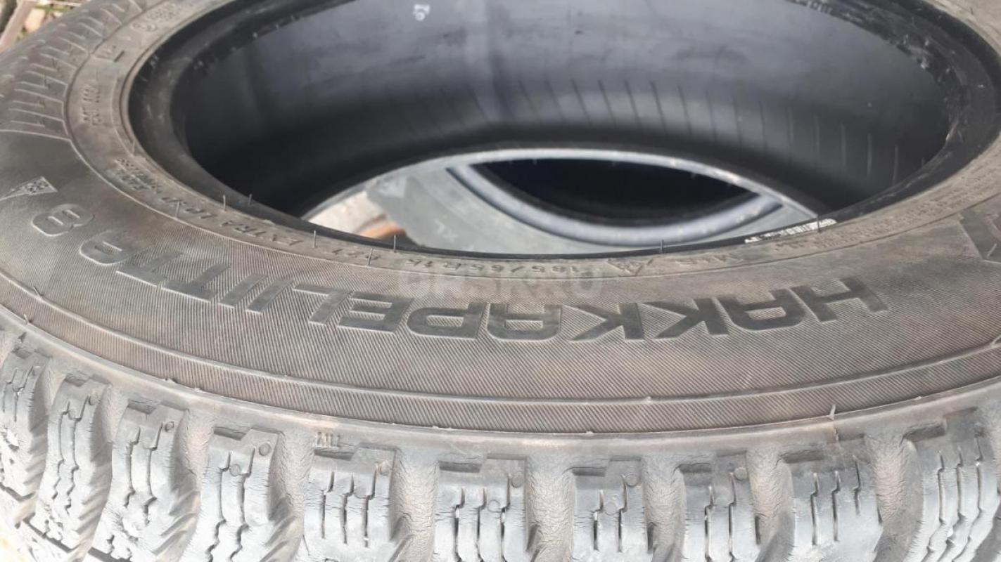 Продам шипованные шины нокия хаккапеллита 8,размер 185/65/15. - Орск