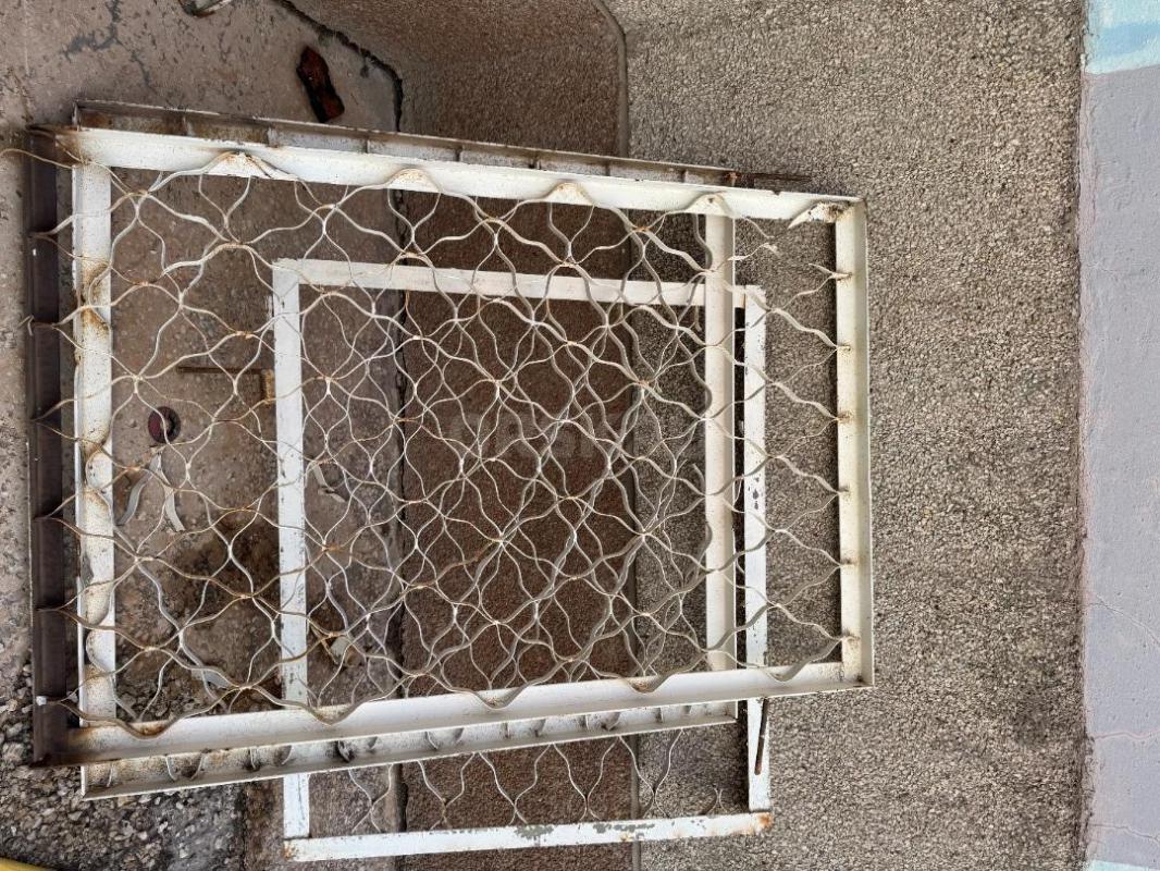 Продам Решетки на окна Б/У 15 штук, размеры 115-165, 110-165, 125-110, 130-125, 205-170, 190-130
Ст - Орск