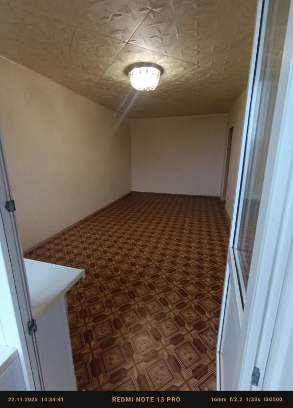 Продаётся уютная двухкомнатная квартира площадью 49.8 квадратных метров на шестом этаже девятиэтажно - Новотроицк