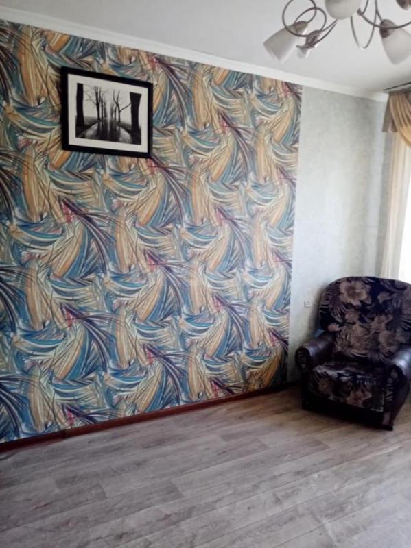 Сдам 3-х комнатную квартиру ,частично меблированную ост Тбелийская - Орск