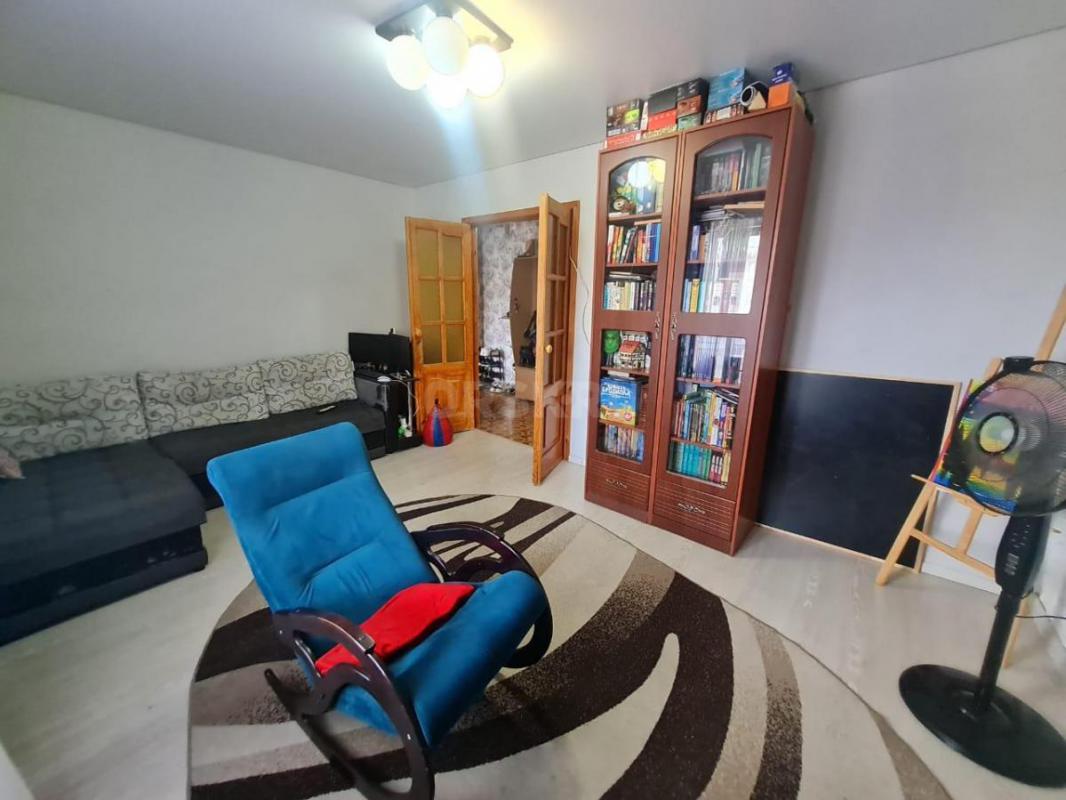 Продам просторную 3-х кoмнатную квартиру по адресу ул. - Орск