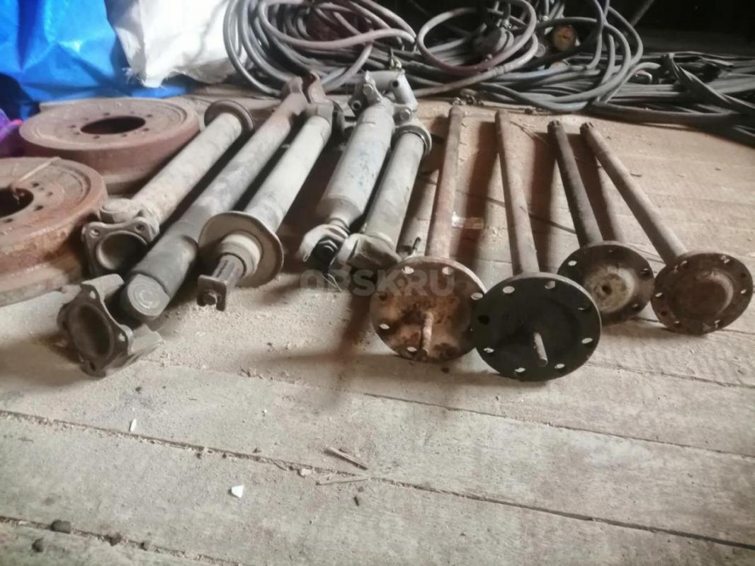 На Газель 3302 перед ступицы 1500ршт,заднее стекло 1500р,крыло 1000р,борт за кабину 1000р,руль ст. - Орск