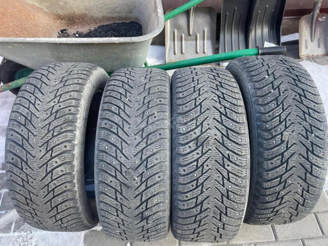Nokian Tyres Hakkapeliitta 8  205/55 r16  4шт — 6000 руб

Nokian Tyres Nordman  7 185/65 r15 4шт — - Новотроицк