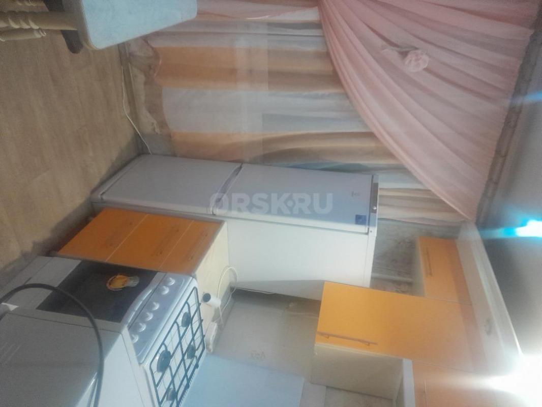 Сдам двухкомнатную квартиру распашонку на 2-ом этаже,по улице короленко 134,в шаговой доступности шк - Орск