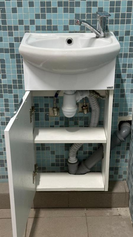 новая тумба с раковиной бу 6 мес в отличном состоянии. - Орск