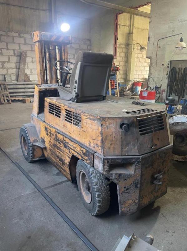 Продам автопогрузчик Balkancar  Б/У  грузоподъемность 3,2т, высота подъема 1,8м, полностью исправен, - Кувандык