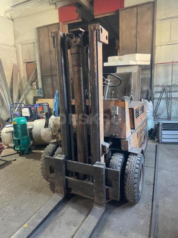 Продам автопогрузчик Balkancar  Б/У  грузоподъемность 3,2т, высота подъема 1,8м, полностью исправен, - Кувандык