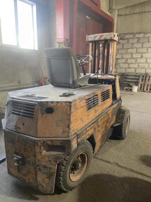 Продам автопогрузчик Balkancar  Б/У  грузоподъемность 3,2т, высота подъема 1,8м, полностью исправен, - Кувандык