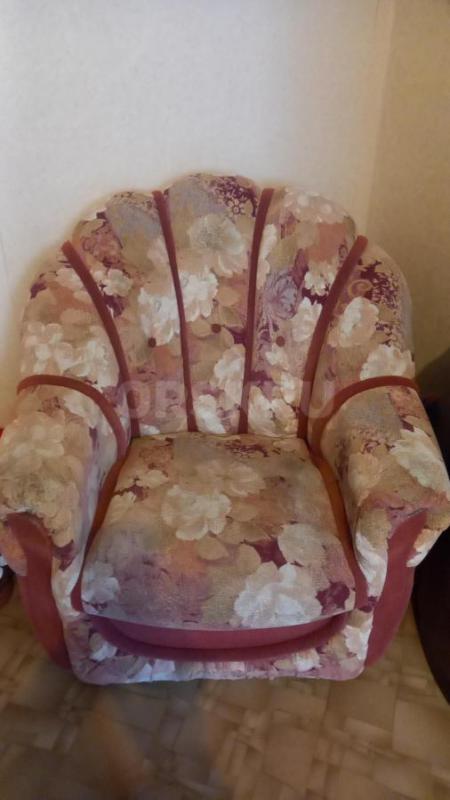 Продам диван бу в хорошем состоянии 6500 и кресло 2500. - Орск