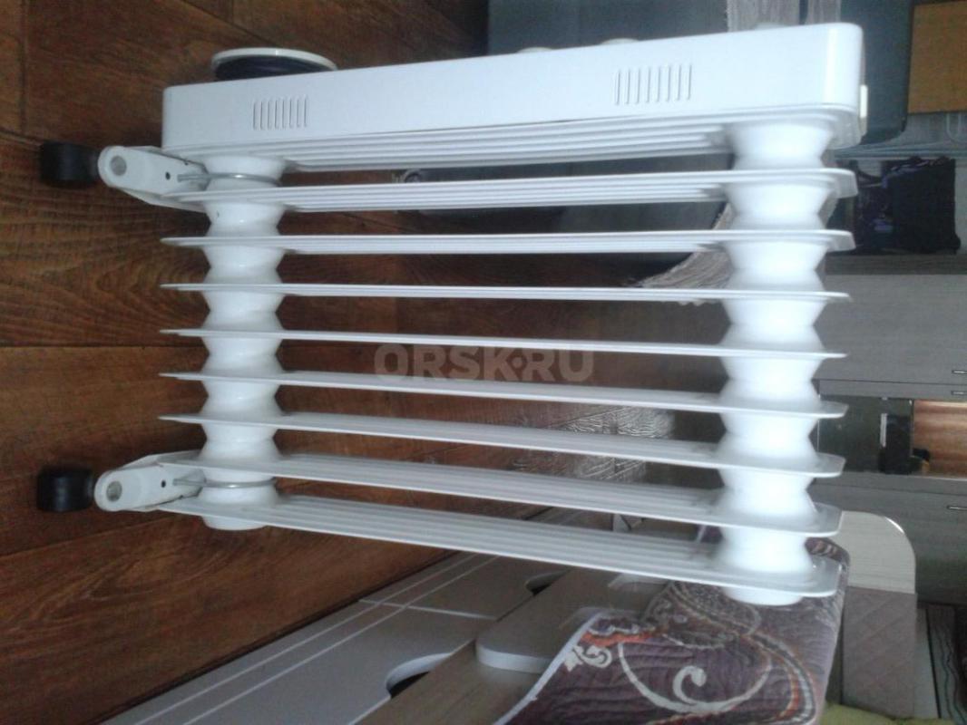 Продам масляный обогреватель ЭЛЕКТРОЛЮКС 8 секций в идеальном состоянии. - Орск