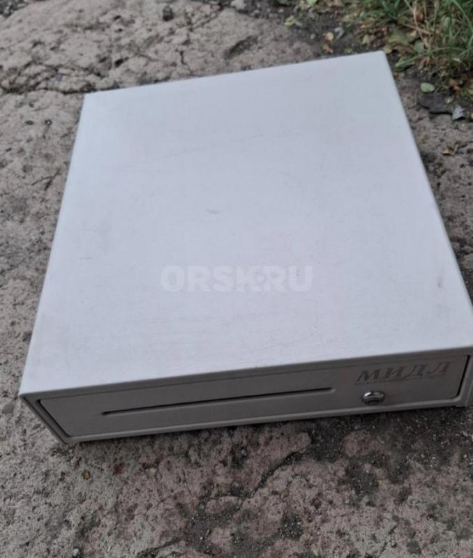 Продам денежный ящик в отличном состоянии - Гай