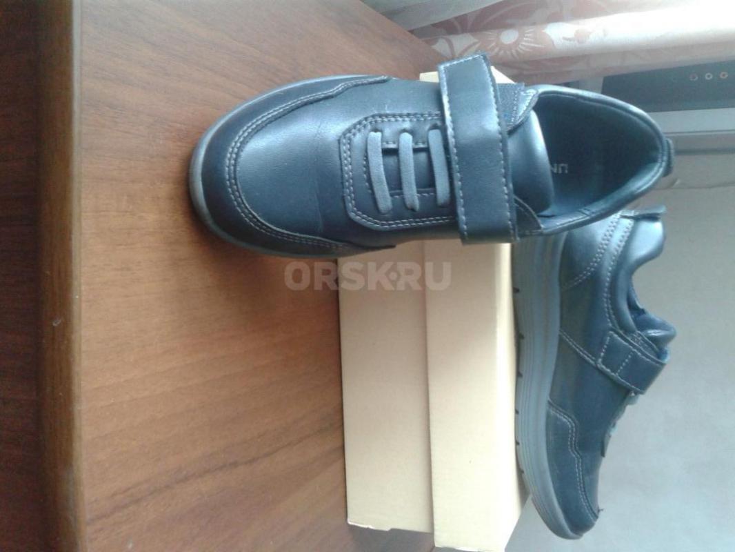 Продам вещи на мальчика в идеальном состоянии:жилет утепленный размер 116-122 600р, куртка верх плот - Орск