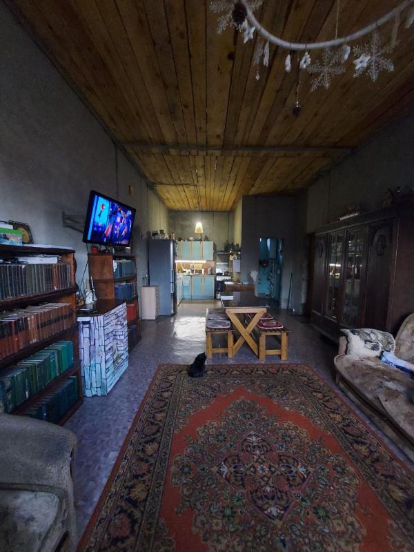 Продаётся одноэтажный дом, расположенный в городе Новотроицк на улице 1 мая. - Новотроицк