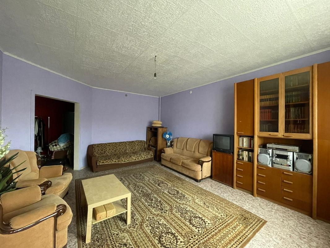 🌟 Продается уникальная 2-комнатная квартира! 🌟

🏢 По адресу: пр. - Новотроицк