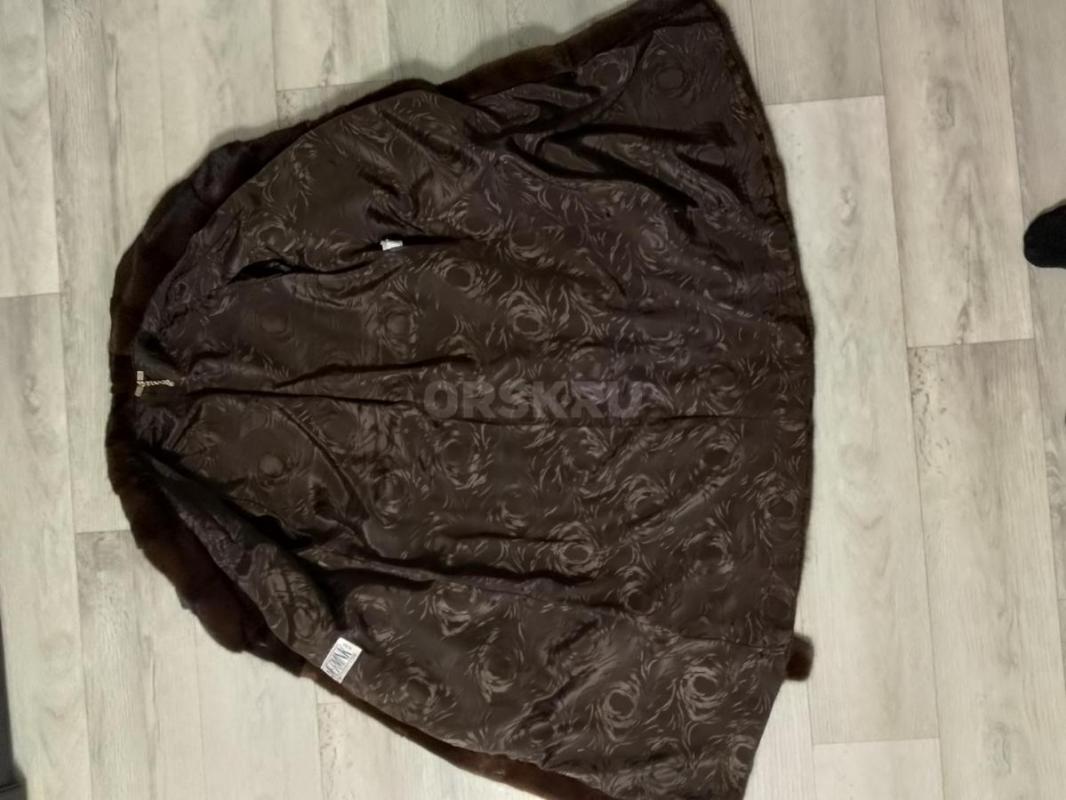 Шуба из норки коричневого цвета, размер 50 (L/XL). - Орск