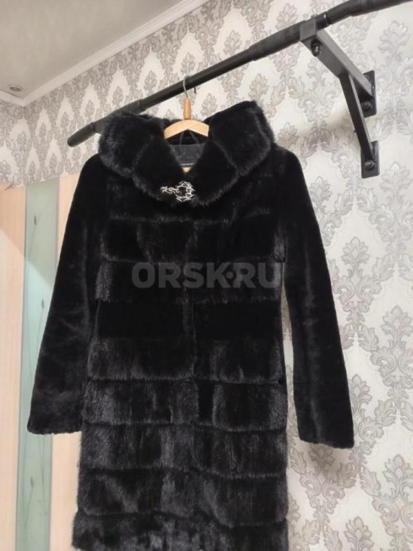 Продам зимний пуховик, дубленку и шубу норка с мутоном  размер 44 в отличном состоянии. - Орск