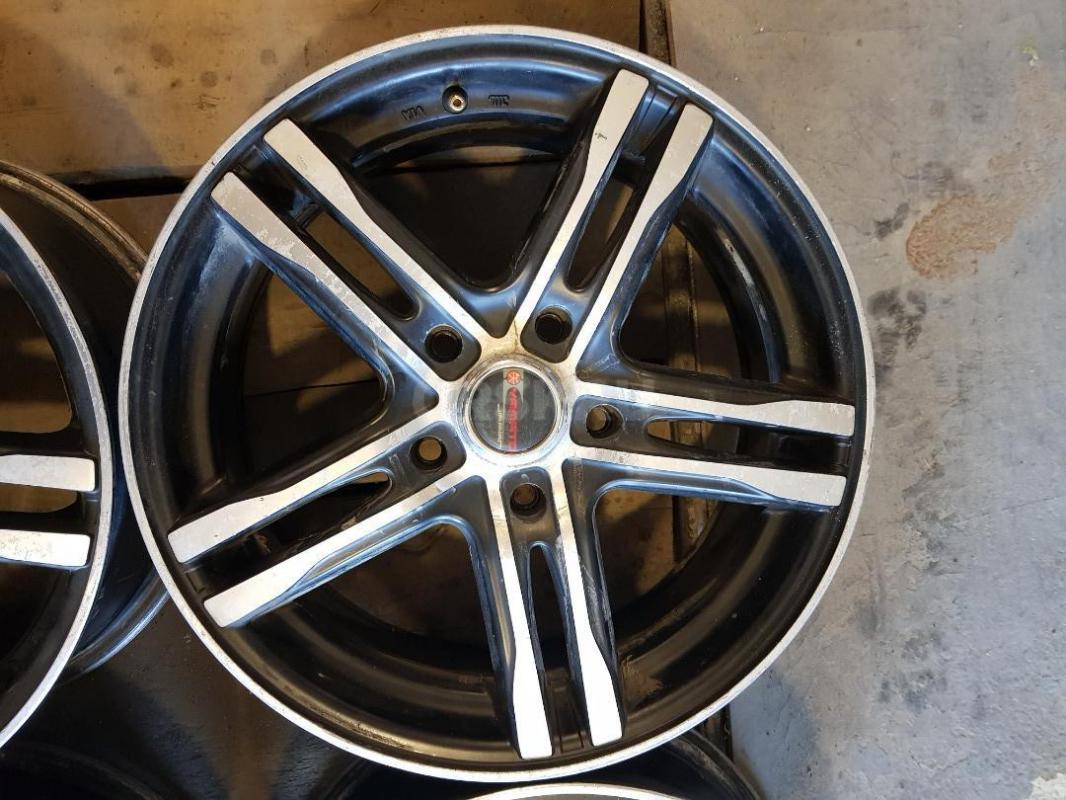 Продам комплект литых дисков Yamato R16, сверловка 5/114.3, вылет 46, цо 67,1. - Орск