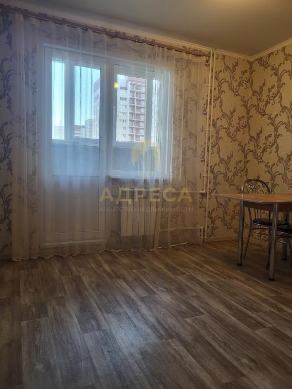 Продаётся тёплая, уютная квартира с удобной планировкой, общей площадью 40кв. - Оренбург