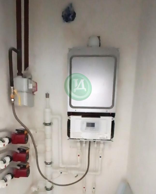 Продам магазин-пекарню в Адамовке на  улице Советская д.97. - Адамовка