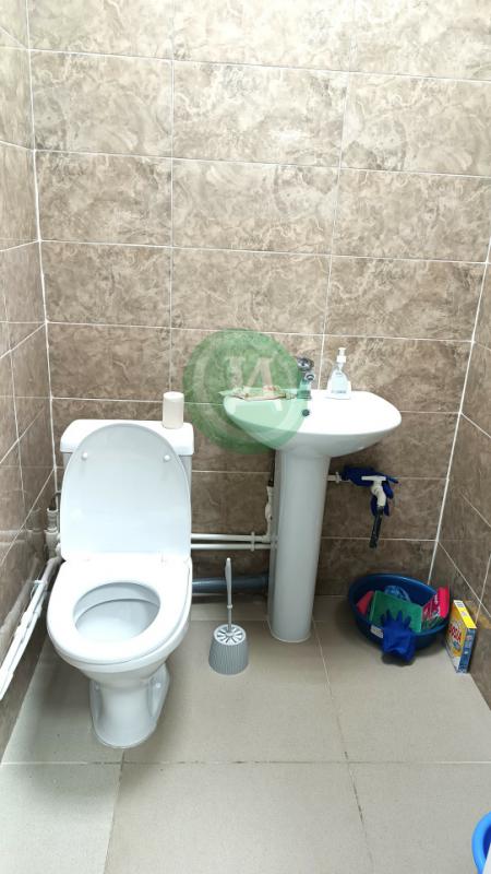 Продам магазин-пекарню в Адамовке на  улице Советская д.97. - Адамовка