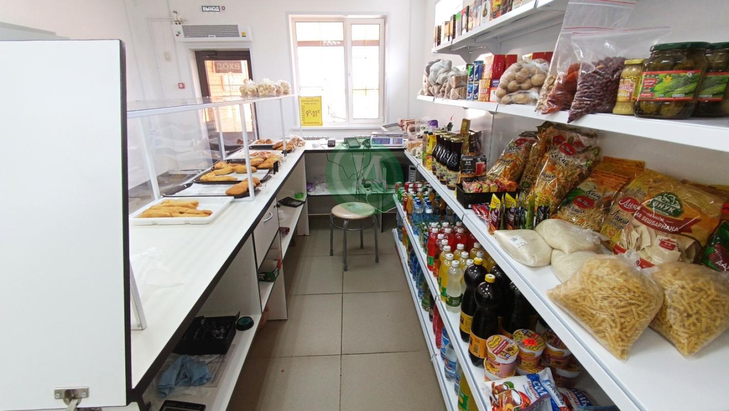 Продам магазин-пекарню в Адамовке на  улице Советская д.97. - Адамовка