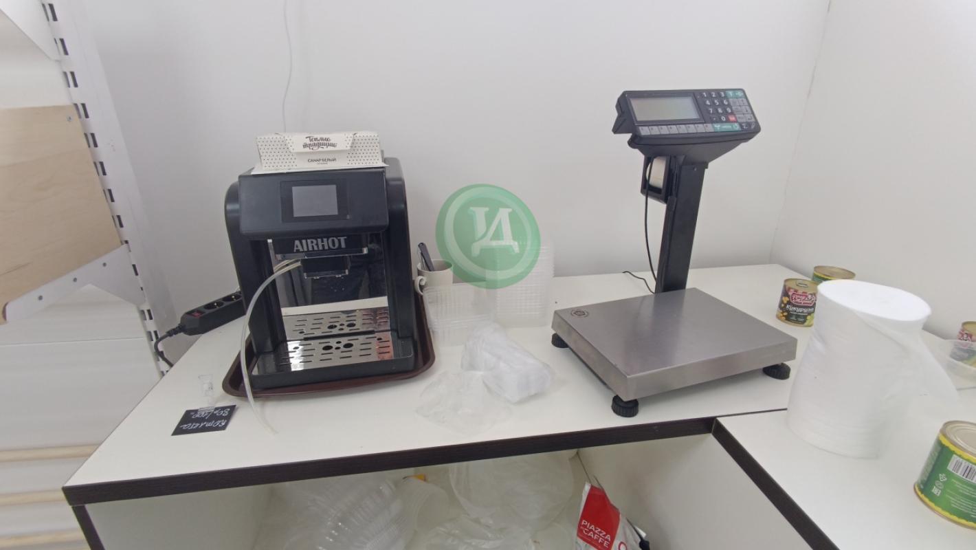 Продам магазин-пекарню в Адамовке на  улице Советская д.97. - Адамовка