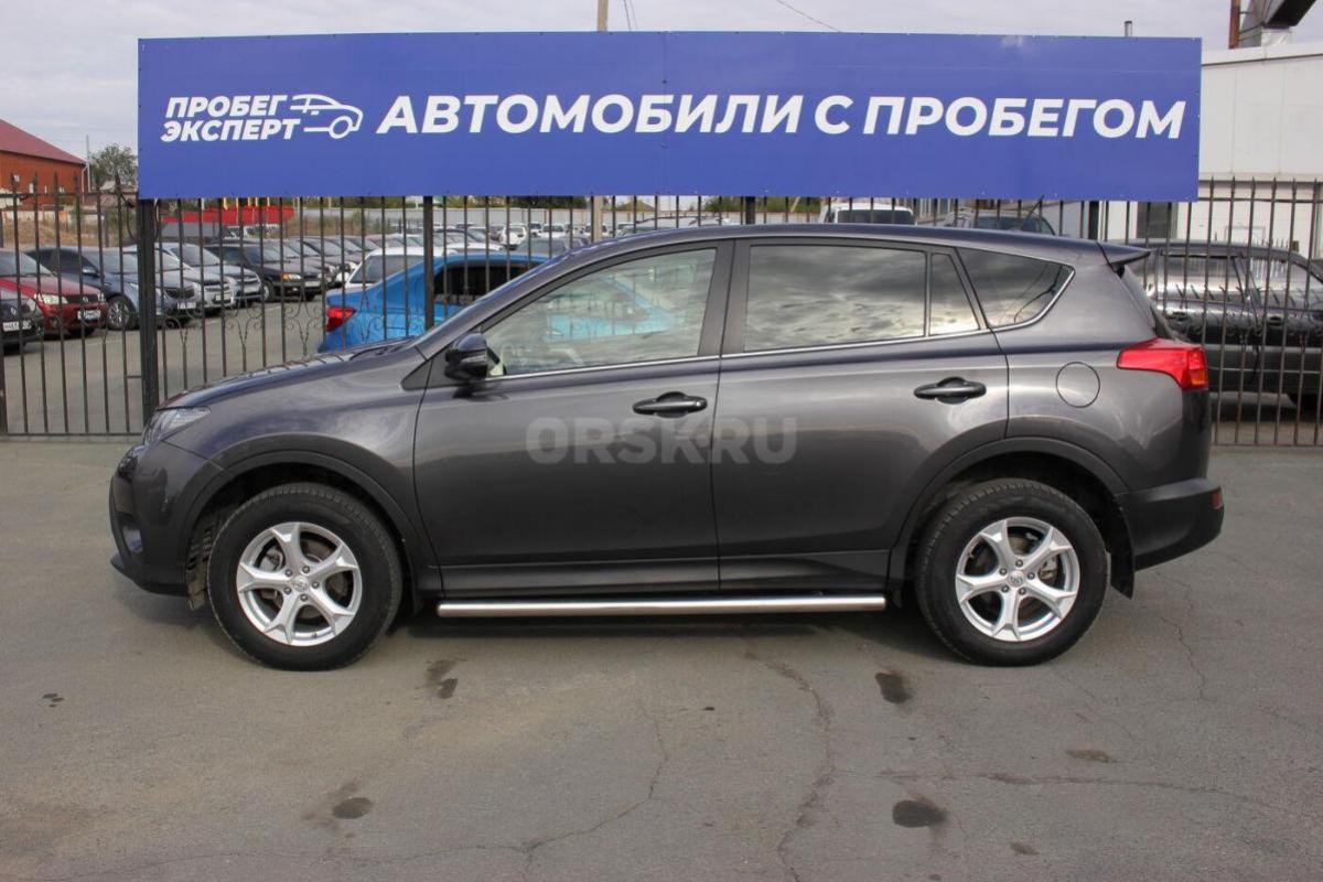 В продаже Toyota RAV4 &amp;#039;2013 IV (XA40), продажа от собственника.
√Бензин, 2 л, 146 л.с. - Орск