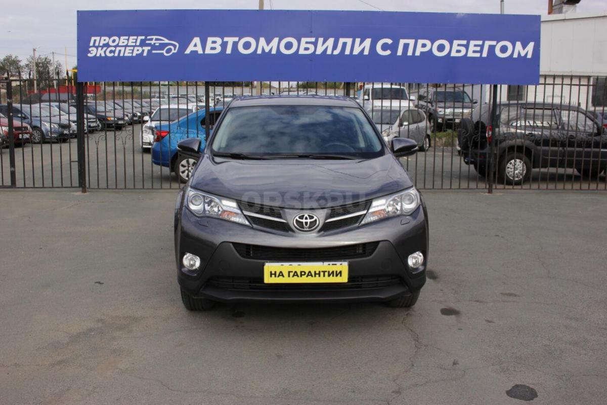 В продаже Toyota RAV4 &amp;#039;2013 IV (XA40), продажа от собственника.
√Бензин, 2 л, 146 л.с. - Орск