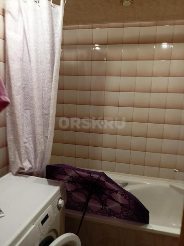 Сдам квартиру на длительный срок ,в квартире есть все для проживания ! - Орск